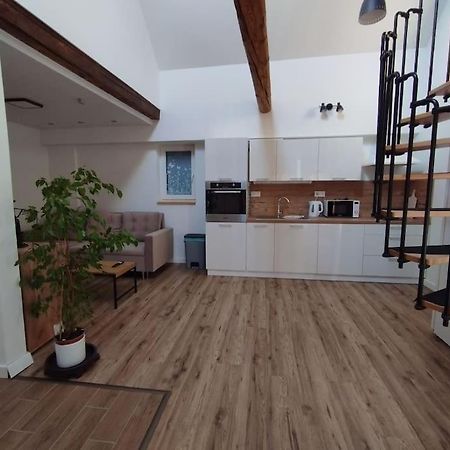 Apartman Loft Parnica Luaran gambar